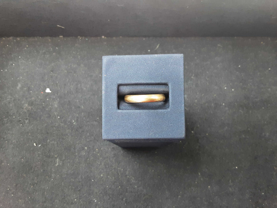 Ring - Wedding Band - Yellow Gold 14k (.585) 5 grams Size 20