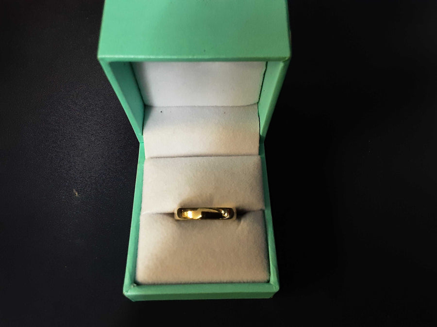 Ring - Wedding Band - Yellow Gold 10k (.417) 1.9 grams Size 8.5