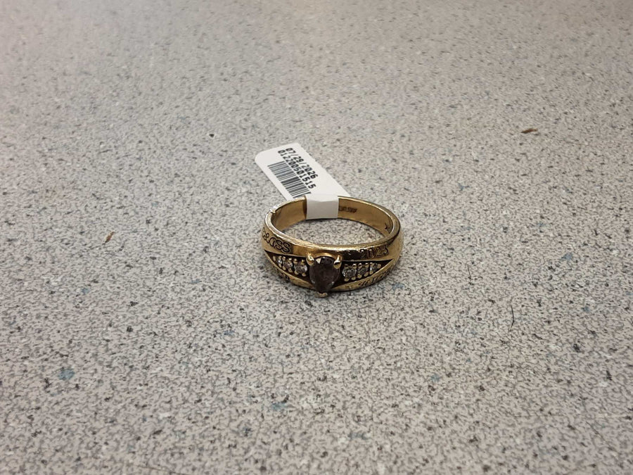 Women's Ring - High School Ring - Yellow Gold 10k (.417) 5.6 grams Size 7.5