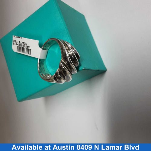 Women's Ring - Silver 8 grams Size 9