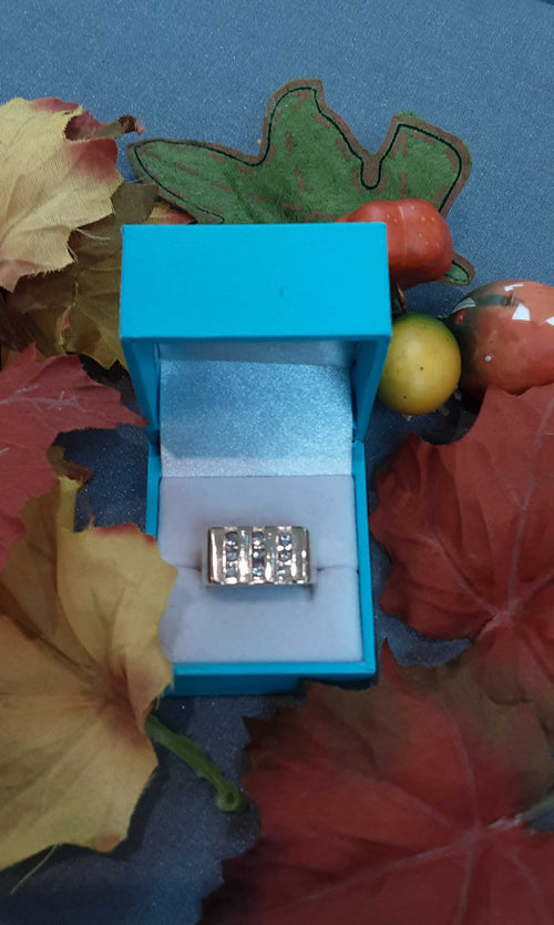 Men's Ring - Yellow Gold 10k (.417) 8.9 grams Size 9