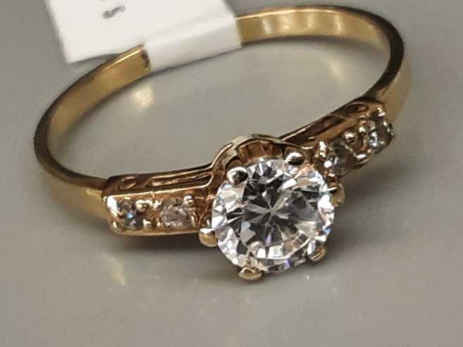 Women's Ring - Yellow Gold 10k (.417) 1.5 grams Size 9.5