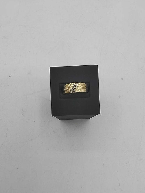Women's Ring - Yellow Gold 14k (.585) 7.3 grams Size 7.5