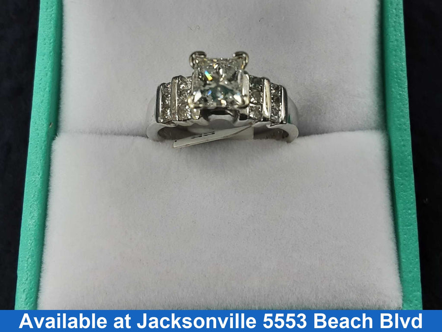 Ring - Engagement Set - White Gold 18k (.750) 4.9 grams Size 4.5