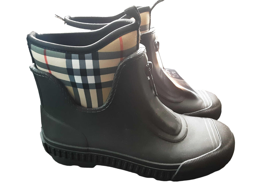 Burberry Flinton Rain Boots Black
