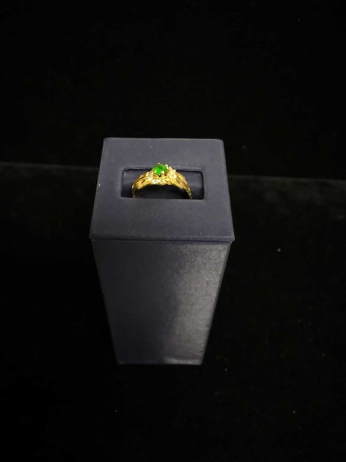 Women's Ring - Yellow Gold 14k (.585) 2.1 grams Size 5