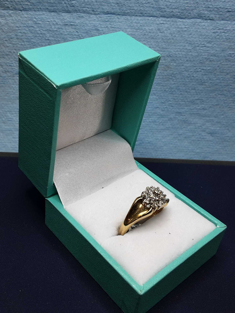 Women's Ring - Yellow Gold 10k (.417) 3.4 grams Size 9.5
