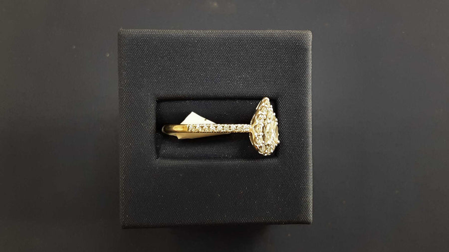 Women's Ring - White Gold 14k (.585) 3.8 grams Size 7.5
