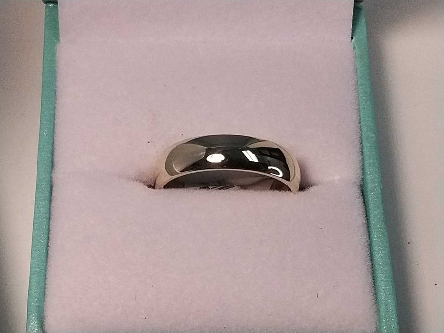 Ring - Wedding Band - Yellow Gold 14k (.585) 3.4 grams Size 6.5