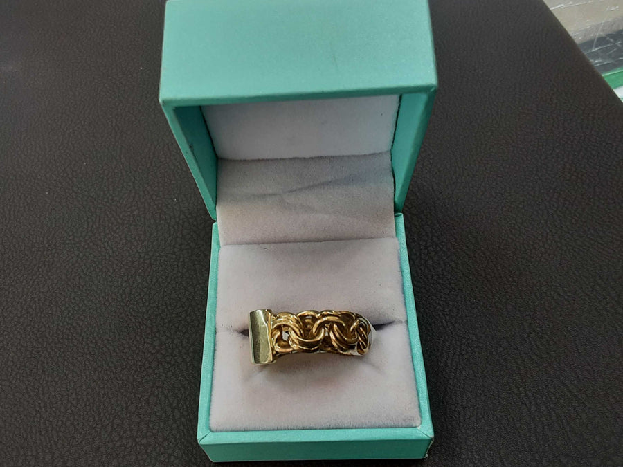 Men's Ring - Yellow Gold 10k (.417) 8.2 grams Size 9