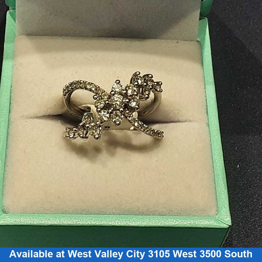 Women's Ring - White Gold 10k (.417) 3.6 grams Size 10