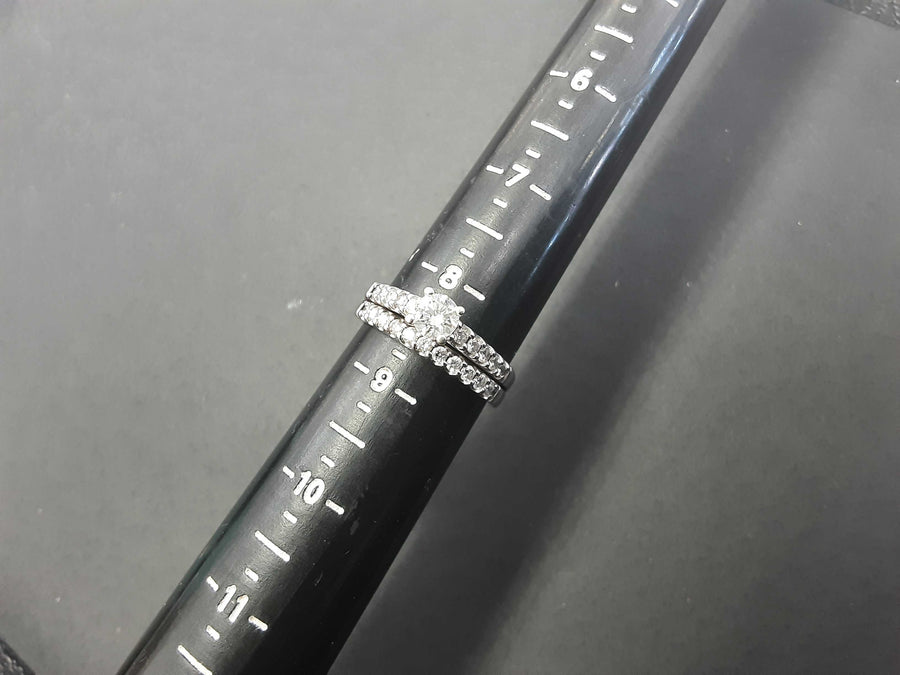 Women's Ring - White Gold 14k (.585) 6.3 grams Size 20
