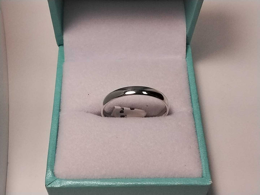 Ring - Wedding Band - Silver 1.9 grams Size 8