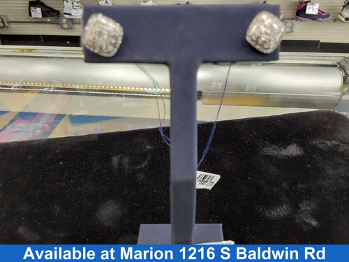 Earrings - White Gold 10k (.417) 2.2 grams