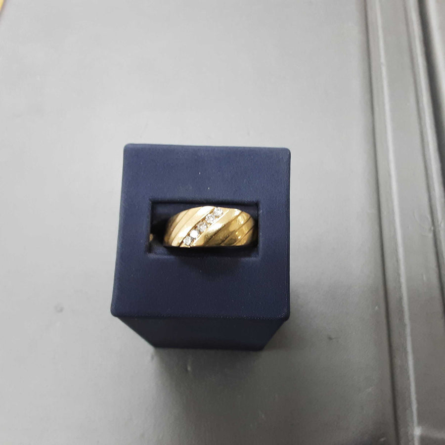 Ring - Wedding Band - Yellow Gold 10k (.417) 6.3 grams Size 10.5