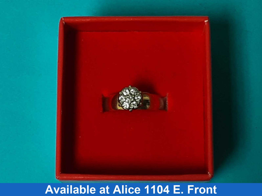 Women's Ring - Solitaire - Yellow Gold 14k (.585) 4.4 grams Size 7