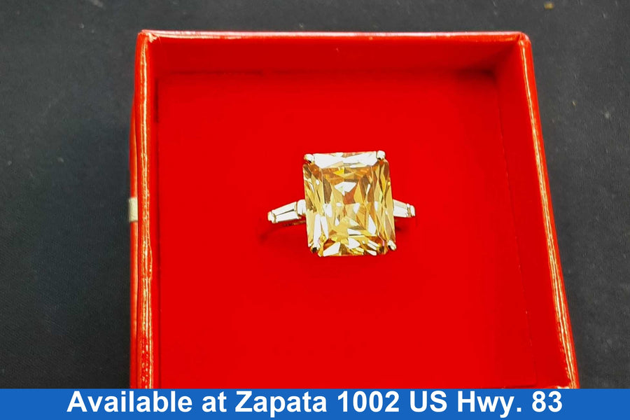 Women's Ring - Yellow Gold 10k (.417) 4.4 grams Size 5