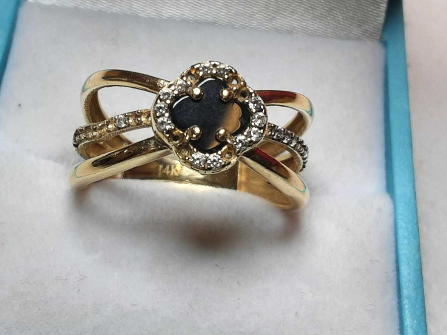 Women's Ring - Yellow Gold 14k (.585) 3.6 grams Size 8.5