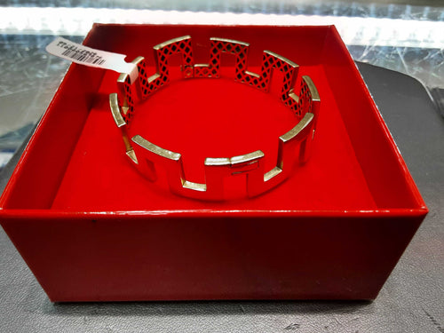 Bangle Bracelet - Yellow Gold 14k (.585) 15.9 grams 4 inch