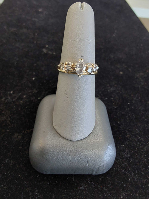 Ring - Wedding Set - Yellow Gold 14k (.585) 4.7 grams Size 7