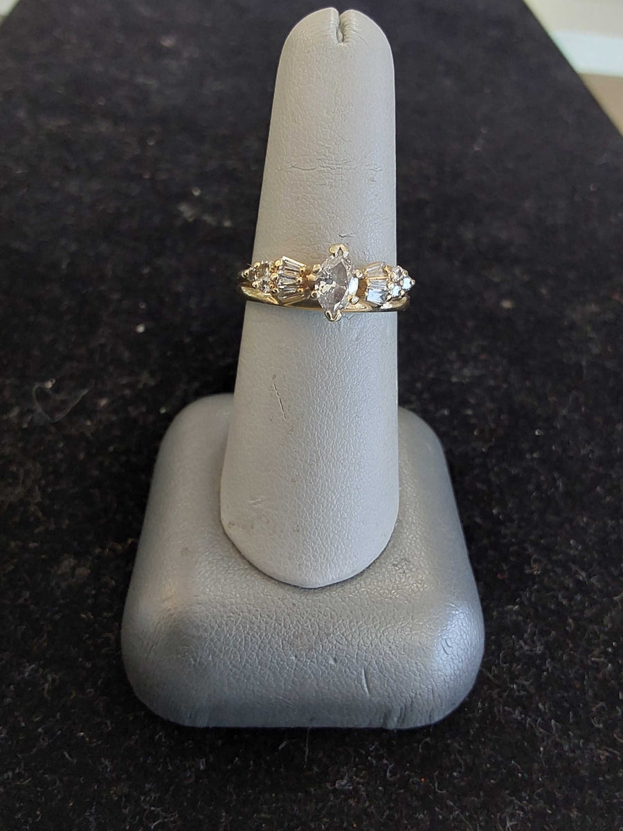 Ring - Wedding Set - Yellow Gold 14k (.585) 4.7 grams Size 7
