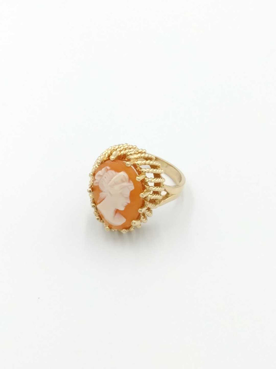 Women's Ring - Yellow Gold 10k (.417) 4.3 grams Size 5.5