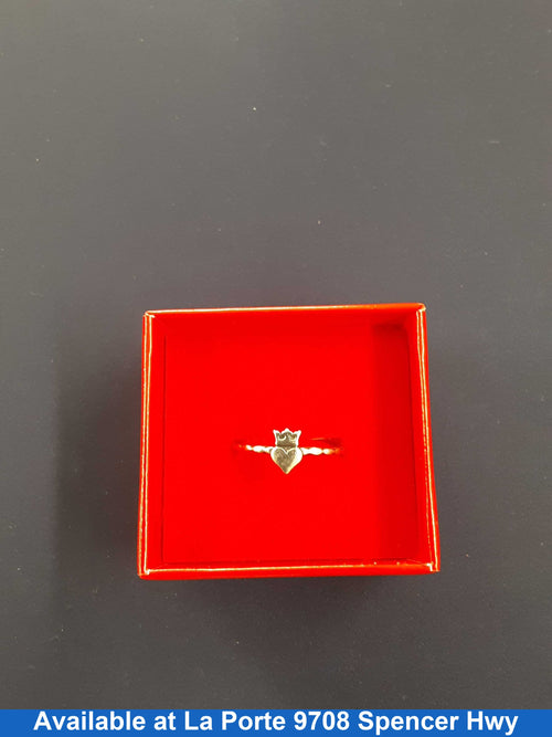 Women's Ring - Silver 1.6 grams Size 8