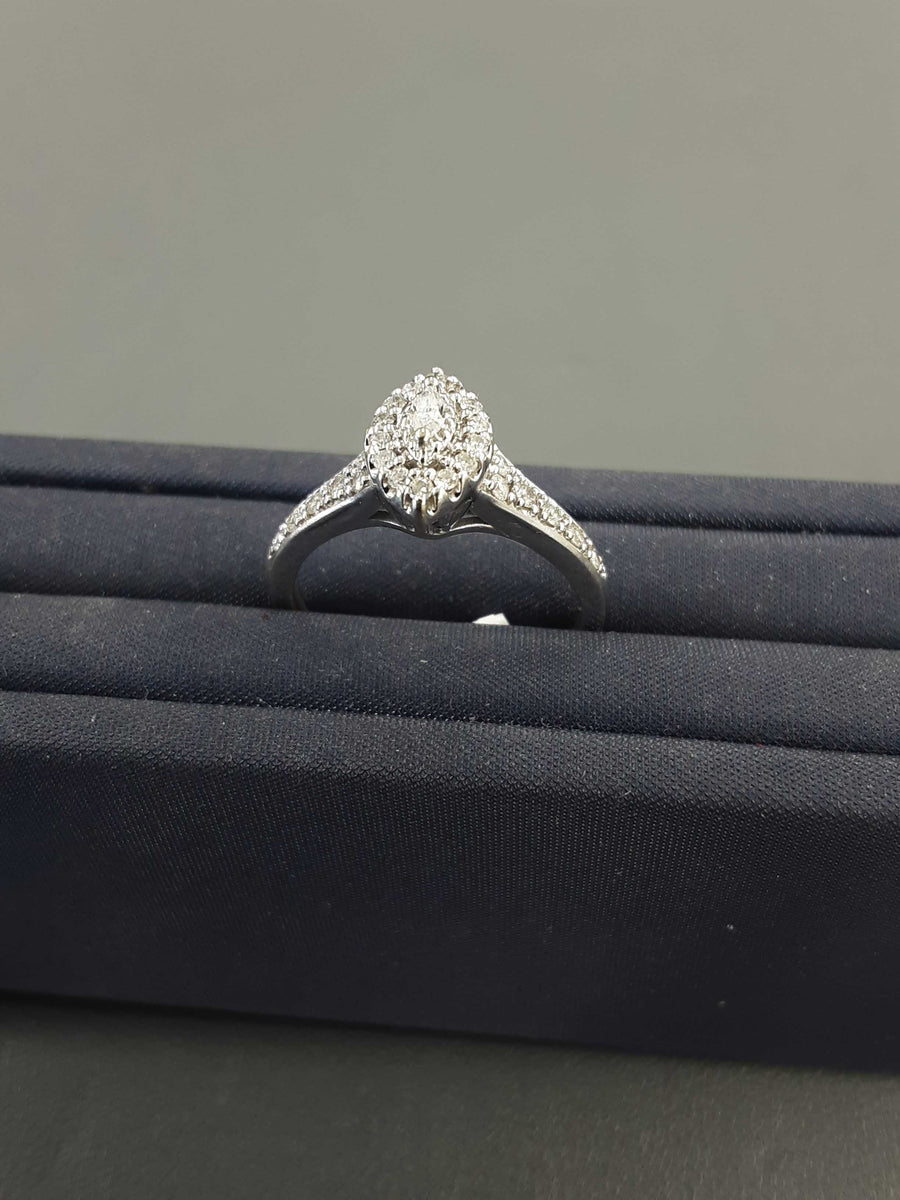 Women's Ring - White Gold 14k (.585) 2.9 grams Size 7