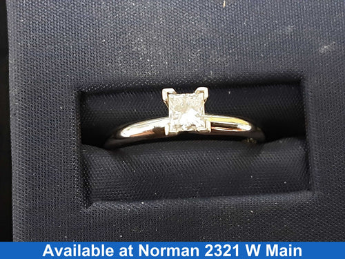 Women's Ring - Solitaire - White Gold 14k (.585) 2.1 grams Size 7.5