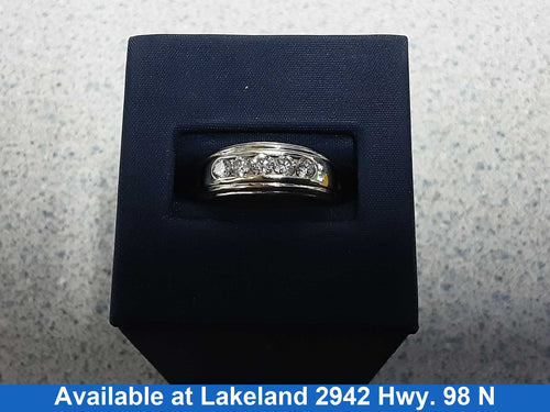 Ring - Wedding Band - White Gold 10k (.417) 4.4 grams Size 9
