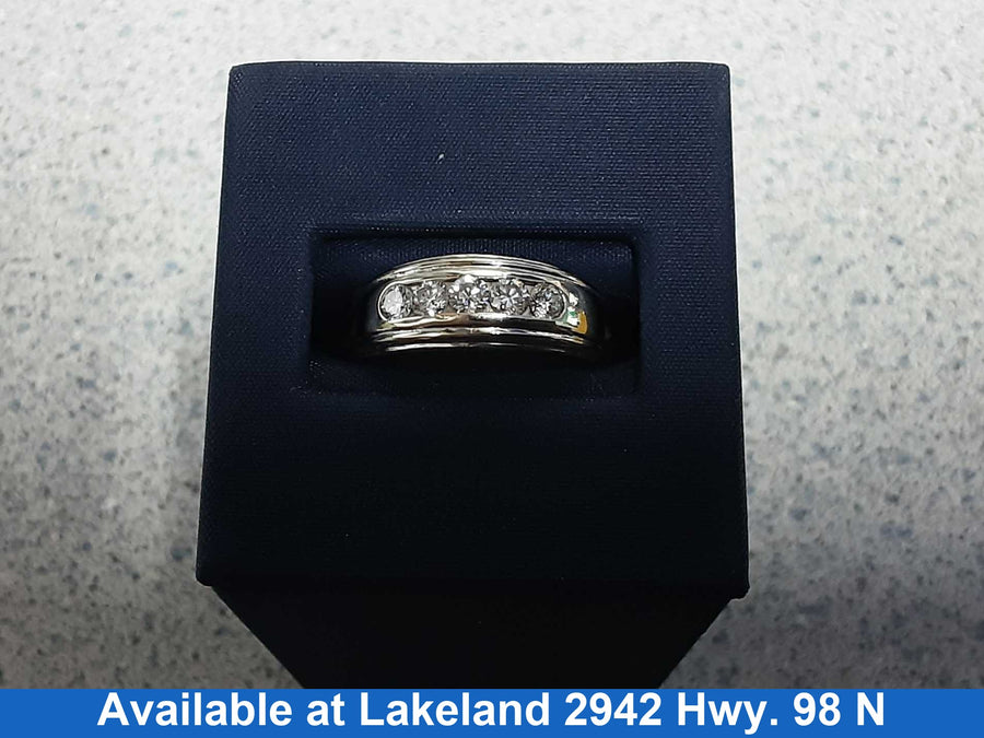 Ring - Wedding Band - White Gold 10k (.417) 4.4 grams Size 9