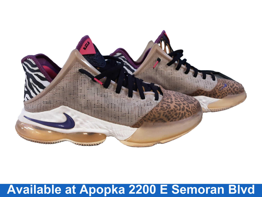 Nike Dm1058-200 Brown