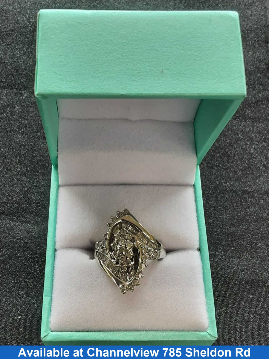 Women's Ring - White Gold 10k (.417) 6.3 grams Size 5