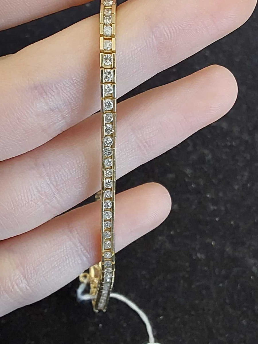 Tennis Bracelet - Yellow Gold 10k (.417) 9.9 grams 7 inch
