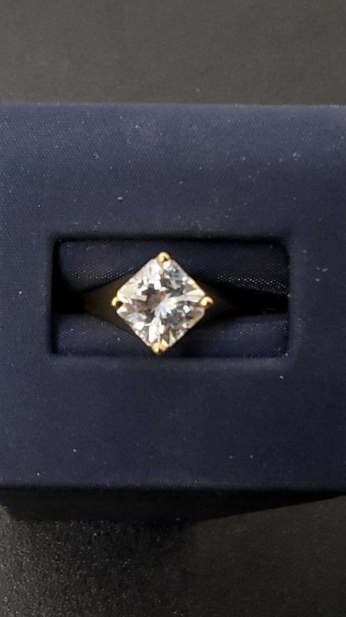 Women's Ring - Yellow Gold 14k (.585) 4.5 grams Size 8.5