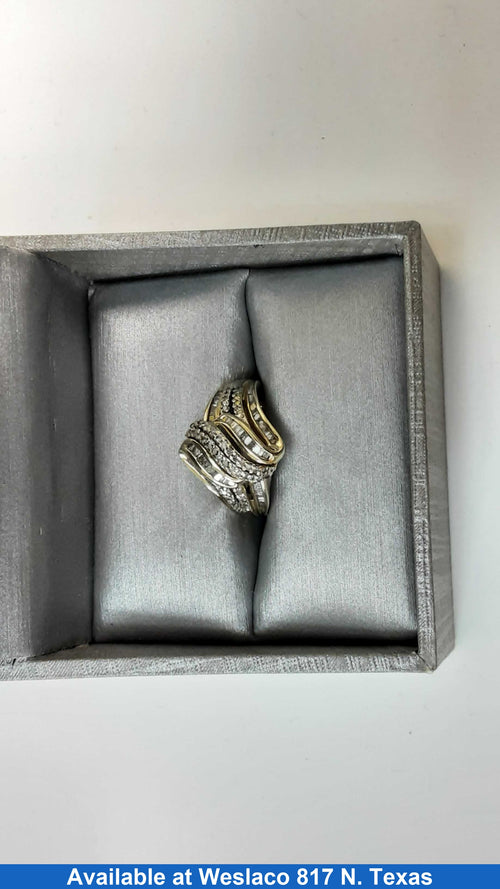 Women's Ring - Yellow Gold 10k (.417) 3.2 grams Size 6