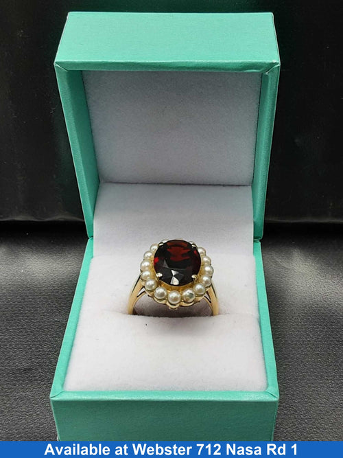 Women's Ring - Yellow Gold 14k (.585) 7.4 grams Size 8
