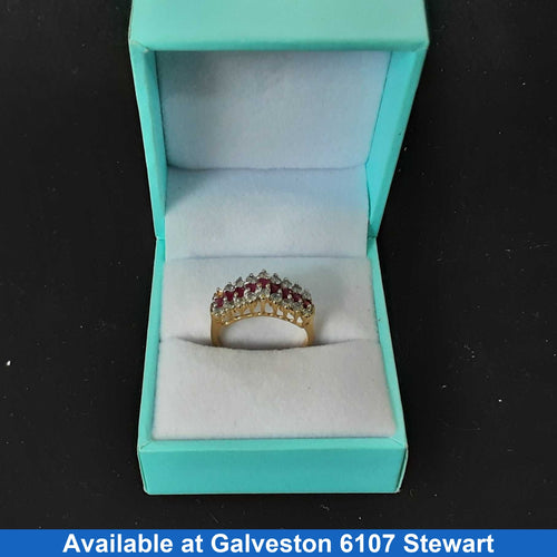 Women's Ring - Yellow Gold 10k (.417) 3.5 grams Size 6