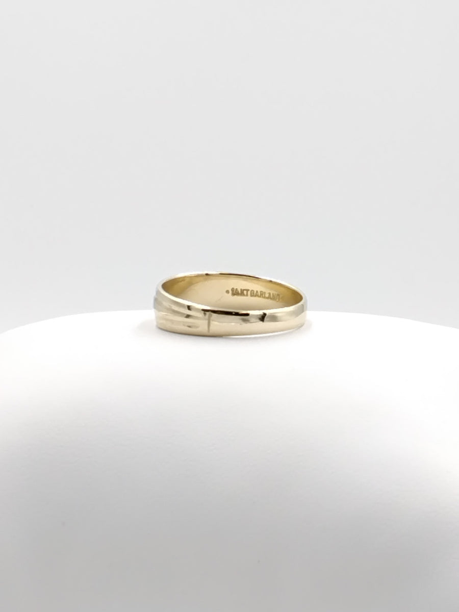 Ring - Wedding Band - Yellow Gold 14k (.585) 4 grams Size 10