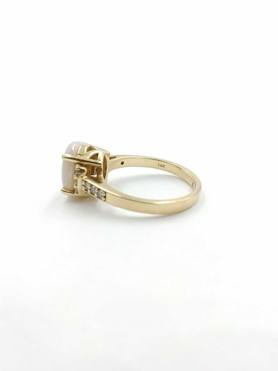 Women's Ring - Yellow Gold 14k (.585) 3.7 grams Size 6.5