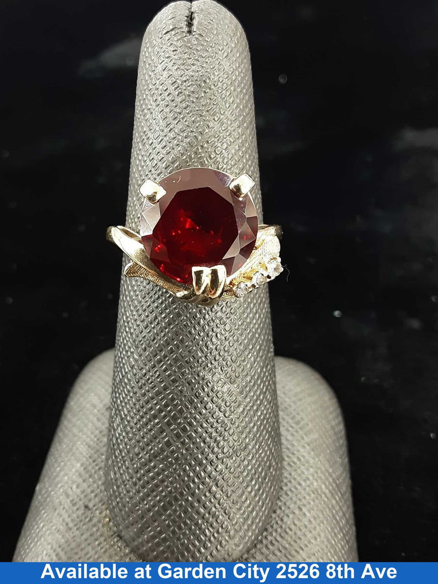 Women's Ring - Yellow Gold 10k (.417) 5 grams Size 6.5