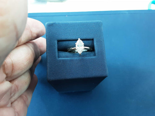 Women's Ring - Solitaire - Yellow Gold 14k (.585) 3 grams Size 6.5