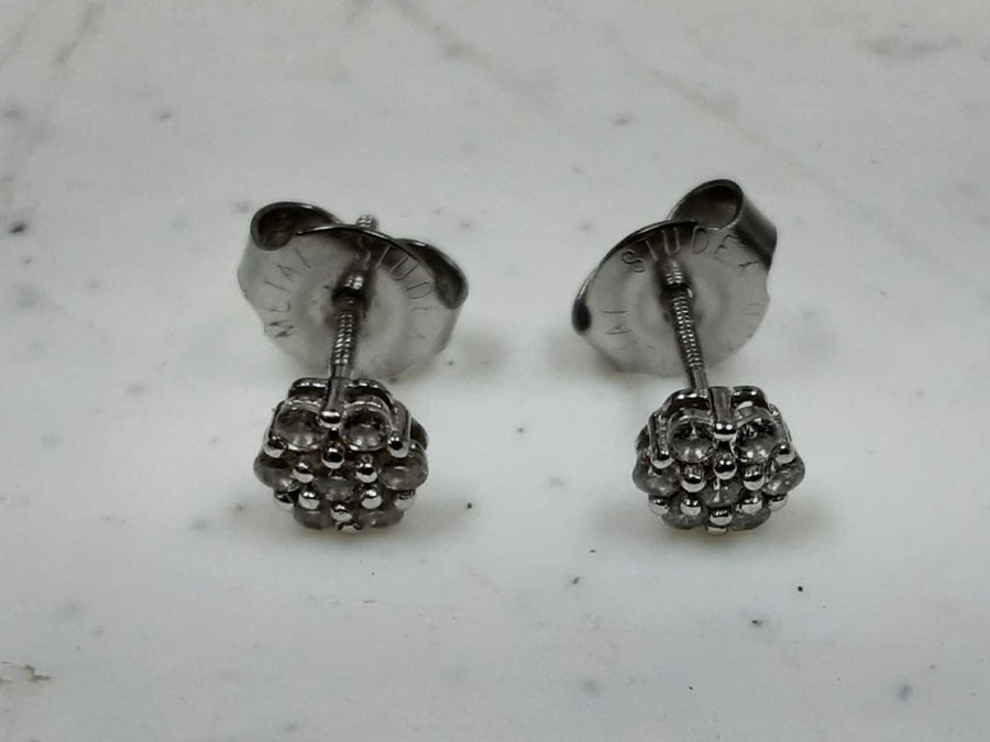 Earrings - Silver 0.7 grams