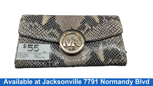 Michael Kors Av-1203 Camo Purse / Handbag