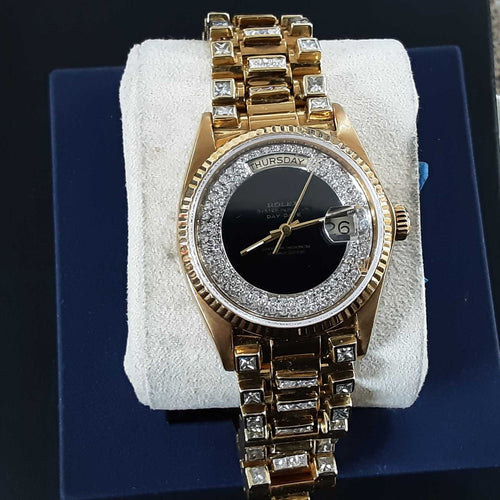 Watch - Yellow Gold 18k (.750) 146.9 grams