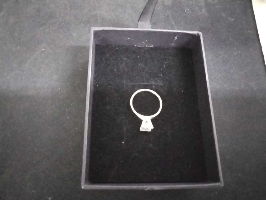 Women's Ring - Solitaire - White Gold 14k (.585) 2.9 grams Size 20