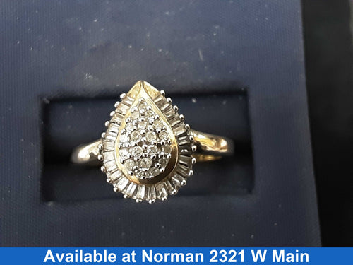 Women's Ring - Yellow Gold 10k (.417) 2.7 grams Size 7.5
