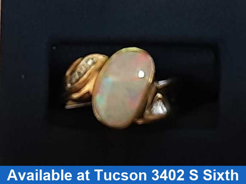 Women's Ring - Yellow Gold 14k (.585) 4.2 grams Size 7.5