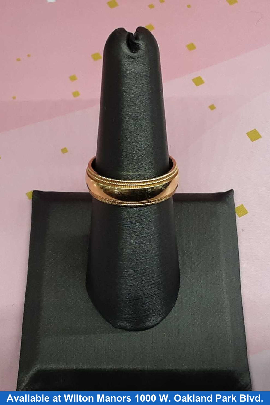 Ring - Wedding Band - Yellow Gold 14k (.585) 7.4 grams Size 7