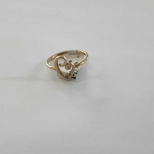 Women's Ring - Yellow Gold 14k (.585) 2.3 grams Size 8.5